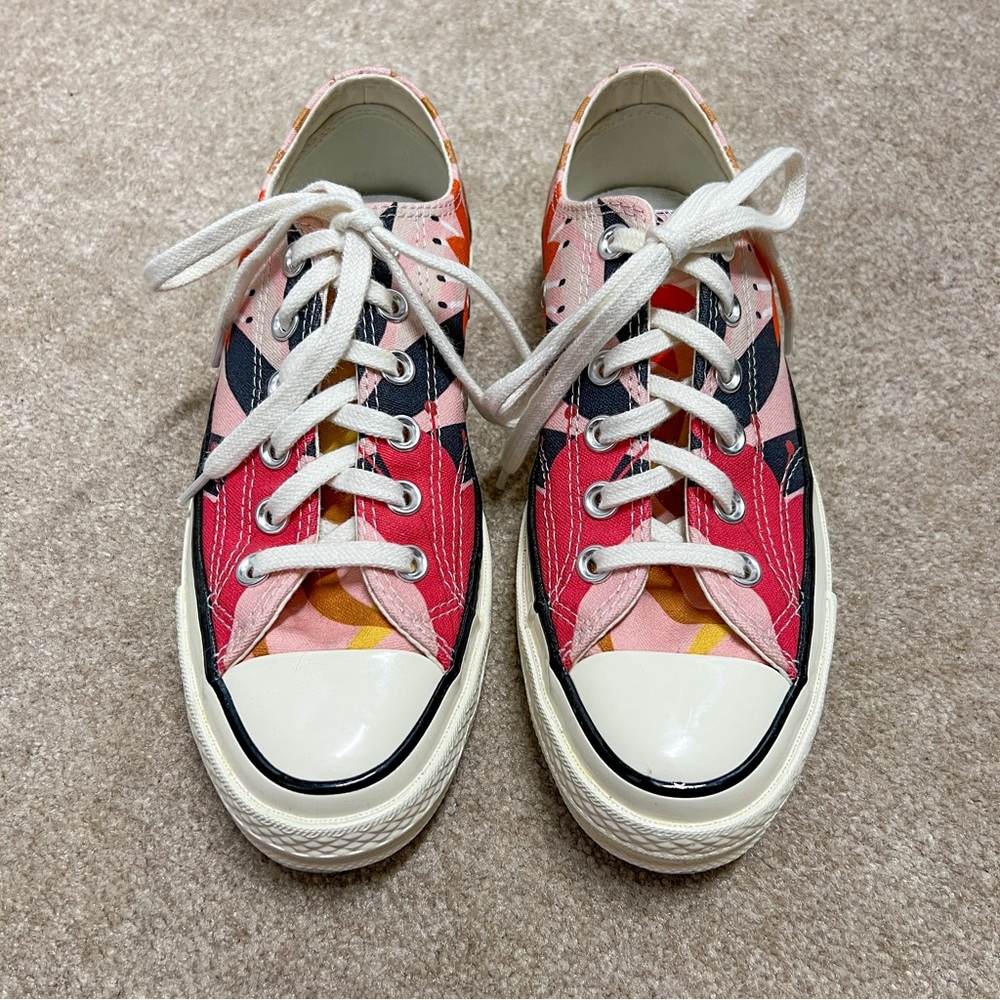 NWOT Converse Chuck 70 Vintage Floral Print Sneakers - Size 7